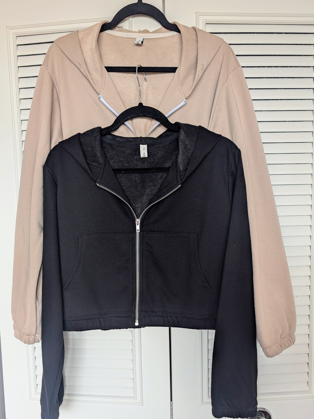 Women's Zip Front Cropped Hoodie Jackets - Black & Beige